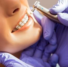 Врач стоматолог-ортодонт